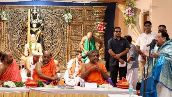 ಮಠಾಧೀಶರ ಜೊತೆ ಜೆಪಿ ನಡ್ಡಾ ಸಭೆ: ಕೇಂದ್ರ ನಾಯಕರ ಮುಂದೆ ಕರಾವಳಿ ಸ್ವಾಮೀಜಿಗಳು ಇಟ್ಟ ಬೇಡಿಕೆಗಳೇನು?