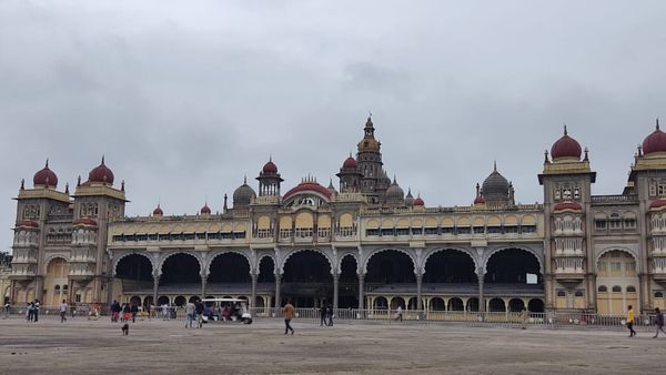 ಮೈಸೂರು ಅರಮನೆ ಆವರಣದೊಳಗಿನ ದೇಗುಲಗಳ ದರ್ಶನಕ್ಕೆ ಅವಕಾಶ: ಇಲ್ಲಿದೆ ಸಂಪೂರ್ಣ ಮಾಹಿತಿ