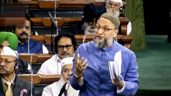 ಇಂದಿರಾ ಗಾಂಧಿ ಯುಗವನ್ನು ಮೋದಿ ಸರ್ಕಾರ ಮರಳಿ ತರುತ್ತಿದೆ: ಓವೈಸಿ