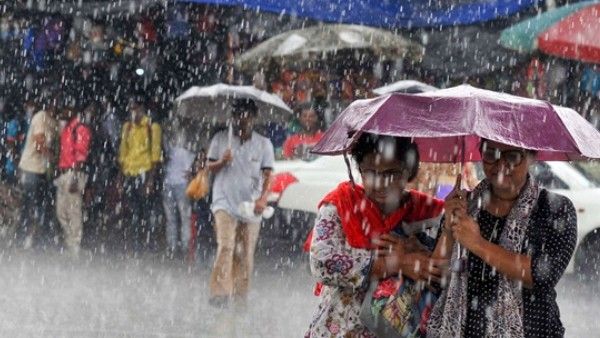 Tamil Nadu Rain:: ನಿರಂತರ ಮಳೆ: ಶಾಲಾ-ಕಾಲೇಜುಗಳಿಗೆ ರಜೆ- 11 ಜಿಲ್ಲೆಗಳಲ್ಲಿ ಹಳದಿ ಎಚ್ಚರಿಕೆ!