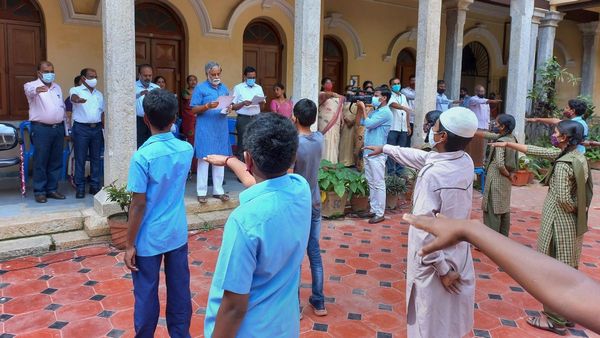 Model Schools: ಶಿಕ್ಷಣದ ಗುಣಮಟ್ಟವನ್ನು ಸುಧಾರಣೆಗೆ 1,400 ಮಾದರಿ ಶಾಲೆಗಳ ಆಯ್ಕೆ