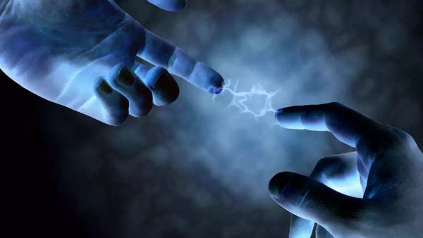 Static Shock: ಬೆಂಗಳೂರಿಗರೇ ಇದರ ಅನುಭವ ನಿಮಗೂ ಆಗಿದೆಯಾ? ಕಾರಣ ಇಲ್ಲಿದೆ