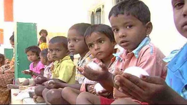 ಕರ್ನಾಟಕ: ಸರ್ಕಾರ ವಿದ್ಯಾರ್ಥಿಗಳಿಗೆ ಮಧ್ಯಾಹ್ನ ಊಟದಲ್ಲಿ ಹೆಚ್ಚು ಮೊಟ್ಟೆ ನೀಡಲು ಉತ್ಸುಕ: ಬಿಸಿ ನಾಗೇಶ್