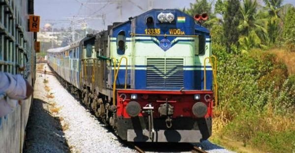 ರಾಜ್ಯದಲ್ಲಿ ರೈಲು ಯೋಜನೆಗಳಿಗೆ ಹೆಚ್ಚಿನ ಹಣದ ಭರವಸೆ