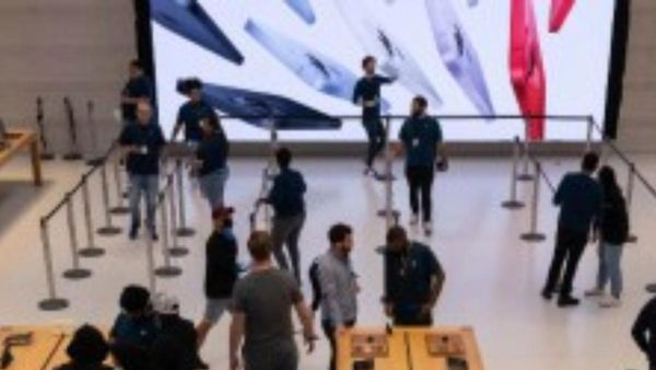 300 ಎಕರೆ ಐಫೋನ್‌ ತಯಾರಿಕಾ ಸ್ಥಾವರಕ್ಕೆ ಸಿದ್ದತೆ: ಬೆಂಗಳೂರು ಬಳಿಯ ಯಾವ ಜಾಗದಲ್ಲಿ? ಎಷ್ಟು ಲಕ್ಷ ಜನಕ್ಕೆ ಉದ್ಯೋಗ? ತಿಳಿಯಿರಿ