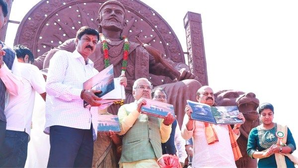 ಶಿವಾಜಿ ಪ್ರತಿಮೆ ಪಾಲಿಟಿಕ್ಸ್: ಸಿದ್ದರಾಮಯ್ಯ ವಿರುದ್ದ ಬಸವರಾಜ ಬೊಮ್ಮಾಯಿ ಸವಾಲ್