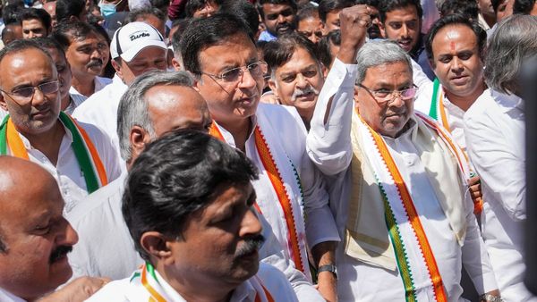 Karnataka Assembly Elections 2023: ಕಾಂಗ್ರೆಸ್‌ ಟಿಕೆಟ್‌ಗಾಗಿ ತೀವ್ರಗೊಂಡ ಲಾಬಿ- ಇಲ್ಲಿದೆ ಇನ್‌ಸೈಡ್‌ ಸ್ಟೋರಿ