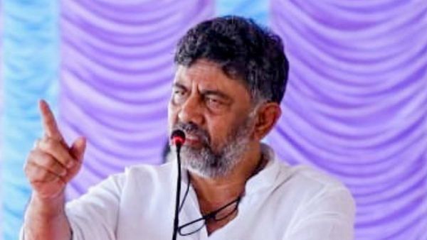 ಉರಿಗೌಡ- ನಂಜೇಗೌಡ ವಿವಾದ: ಸುಳ್ಳು ಹಬ್ಬಿಸುವವರ ವಿರುದ್ಧ ನಿರ್ಮಲಾನಂದನಾಥ ಶ್ರೀ ಚಳುವಳಿ ಕೈಗೊಳ್ಳಲಿ: ಡಿಕೆ ಶಿವಕುಮಾರ್‌