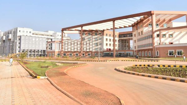 IIT Dharwad: ಮೋದಿ ಉದ್ಘಾಟನೆ ಮಾಡುವ ಧಾರವಾಡ ಐಐಟಿ ಕಟ್ಟಡದ ವಿಶೇಷತೆಗಳು