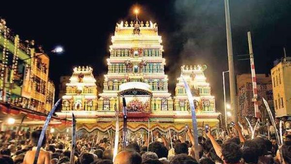 Bengaluru Karaga Festival 2023: ಮಾರ್ಚ್‌ 29ರಿಂದ ಬೆಂಗಳೂರು ಕರಗ ಮಹೋತ್ಸವ, ದರ್ಗಾಗೆ ಹೋಗುವುದು ದೇವಿ ಕೈಯಲ್ಲಿದೆ