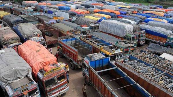 Lorry Owners strike: ಗುರುವಾರ ಮಧ್ಯ ರಾತ್ರಿಯಿಂದಲೇ ಲಾರಿ ಮಾಲೀಕರ ಮುಷ್ಕರ, ಸರಕು-ಸಾಗಾಣೆ ವ್ಯತ್ಯಯ, ಕಾರಣ ತಿಳಿಯಿರಿ