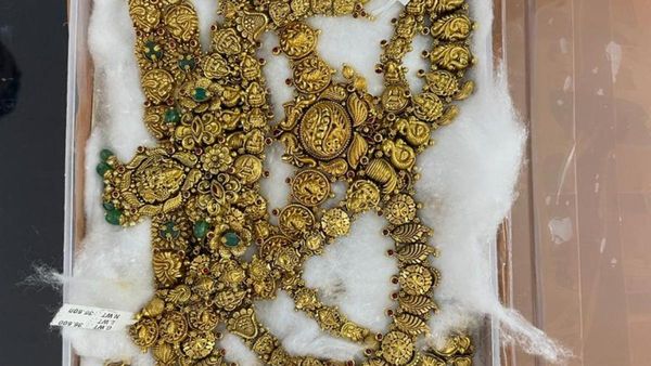 ಚಿಕ್ಕಮಗಳೂರು ಪೊಲೀಸರ ಭರ್ಜರಿ ಕಾರ್ಯಾಚರಣೆ: 9ಕೆ.ಜಿಗೂ ಅಧಿಕ ಮೌಲ್ಯದ ಚಿನ್ನಾಭರಣ ವಶ