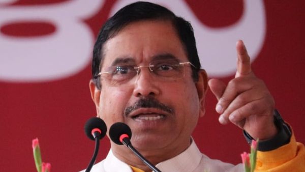 ರಾಹುಲ್ ಗಾಂಧಿ ದೇಶದ ಪ್ರಜಾಪ್ರಭುತ್ವದ ಬಗ್ಗೆ ನೀಡುತ್ತಿರುವ ಹೇಳಿಕೆ ಖಂಡನೀಯ; ಸಚಿವ ಪ್ರಲ್ಹಾದ್ ಜೋಶಿ