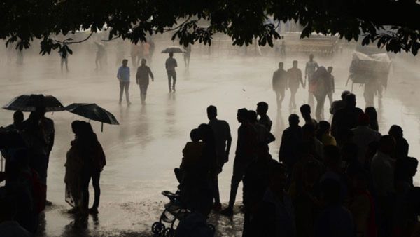 ಬೆಂಗಳೂರು ಸೇರಿ ರಾಜ್ಯದ ಹಲವೆಡೆ ಮುಂದಿನ 48 ಗಂಟೆ ಗುಡುಗು ಸಹಿತ ಮಳೆ ಸಾಧ್ಯತೆ