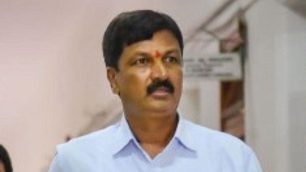 ರಮೇಶ್‌ ಜಾರಕಿಹೊಳಿಯಿಂದ ಬಿಜೆಪಿಗೆ ಡ್ಯಾಮೇಜ್‌: ಕೇಸರಿ ನಾಯಕರಿಗೆ ತಲೆನೋವಾದ ವಿವಾದಗಳ ಸರದಾರ- ಇನ್‌ಸೈಡ್‌ ಸ್ಟೋರಿ