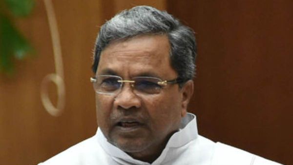 ಕರ್ನಾಟಕದ ಹಳ್ಳಿಗಳಲ್ಲಿ ಮಹಾರಾಷ್ಟ್ರ ಯೋಜನೆ: ಸಿದ್ದರಾಮಯ್ಯ ಕೆಂಡಾಮಂಡಲ, ಸಿಎಂ ರಾಜೀನಾಮೆಗೆ ಒತ್ತಾಯ- ವರದಿ, ವಿವರ