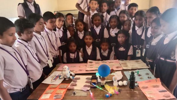 ಸರ್ಕಾರಿ ಶಾಲೆಯ ವಿದ್ಯಾರ್ಥಿಗಳ ಪ್ರತಿಭೆ ಅನಾವರಣ: ಜ್ಞಾನ ಹರಡಿದ ಕಲೆ, ವಿಜ್ಞಾನ ವಸ್ತು ಪ್ರದರ್ಶನ