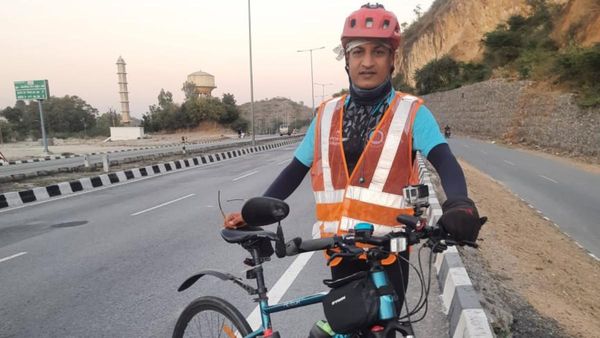 ಧಾರವಾಡ: ಕಾಶ್ಮೀರ-ಕನ್ಯಾಕುಮಾರಿ ಸೈಕಲ್ ರೈಡ್: ಡಯಾಬಿಟಿಸ್ ನಿಯಂತ್ರಣಕ್ಕೆ ಹೊಸ ಅಭಿಯಾನ