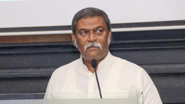 ಕ್ಷೇತ್ರ ತ್ಯಾಗಕ್ಕೆ ಮುಂದಾದ ಸಚಿವ ಆನಂದ್ ಸಿಂಗ್?