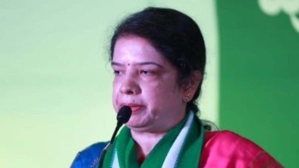 ಚುನಾವಣಾ ಕಣದಲ್ಲಿ ಸೊಸೆಯಂದಿರ ಜಟಾಪಟಿ : ಎಲ್ಲಾ ಚರ್ಚೆಗೂ ತೆರೆ ಎಳೆದ ಅನಿತಾ ಕುಮಾರಸ್ವಾಮಿ