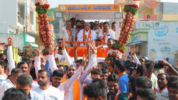 ವರುಣ ಕ್ಷೇತ್ರದ ಗ್ರಾಮಗಳಲ್ಲಿ ಬಿಜೆಪಿ ಅಭ್ಯರ್ಥಿ ವಿ.ಸೋಮಣ್ಣ ಭರ್ಜರಿ ಪ್ರಚಾರ