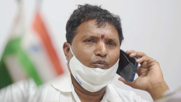 Angkita Dutta Case: ಯುವ ಕಾಂಗ್ರೆಸ್‌ ಅಧ್ಯಕ್ಷ ಬಿವಿ ಶ್ರೀನಿವಾಸ್ ಬಂಧಿಸಲು ಕರ್ನಾಟಕಕ್ಕೆ ದಾವಿಸಿದ ಅಸ್ಸಾಂ ಪೊಲೀಸರು