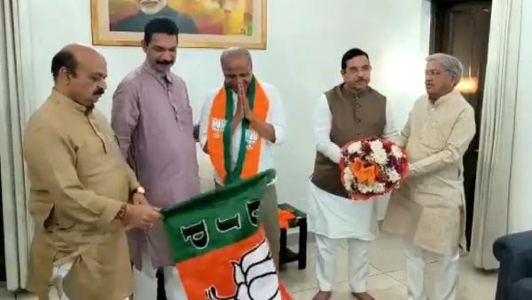 ಕಲಘಟಗಿ ಟಿಕೆಟ್ ಸಿದ್ದರಾಮಯ್ಯ ಬಣದ ಪಾಲು: ಬಿಜೆಪಿ ಸೇರ್ಪಡೆಯಾದ ಡಿಕೆಶಿ ಬಣದ ಮುಖಂಡ