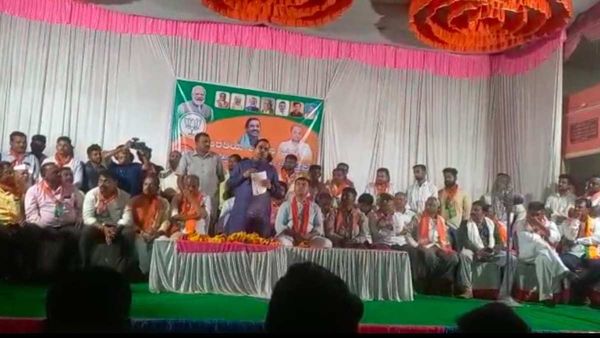 ಯುವ ಕಾಂಗ್ರೆಸ್‌ ಅಧ್ಯಕ್ಷ್ಯ ಸ್ಥಾನಕ್ಕೆ ಇಮ್ರಾನ್ ರಾಣೇಬೆನ್ನೂರು ರಾಜೀನಾಮೆ, ಕಮಲದ ಕಡೆ ವಾಲಿದ 