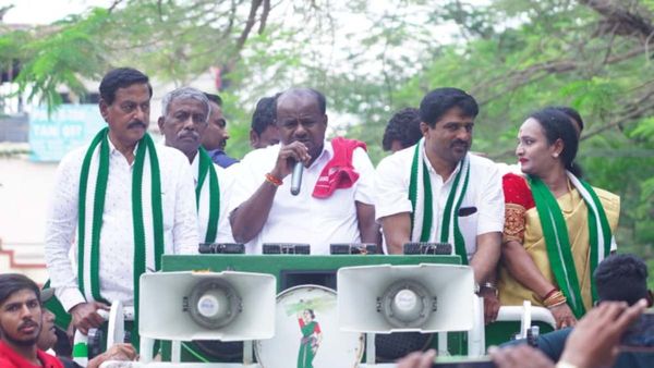 ಬೆಂಗಳೂರು: ಜೆಡಿಎಸ್ ಕಾರ್ಯಕರ್ತರ ಮೇಲೆ ದೌರ್ಜನ್ಯ : ಪೊಲೀಸರಿಗೆ ಎಚ್‌ಡಿ ಕುಮಾರಸ್ವಾಮಿ ಎಚ್ಚರಿಕೆ