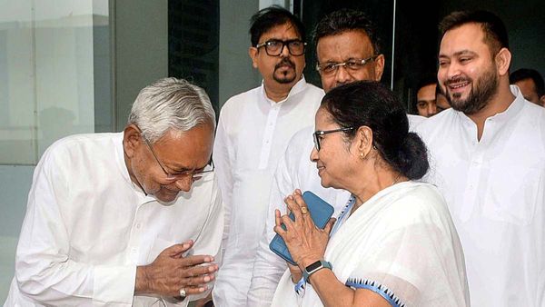 ‘ಸುಳ್ಳುಗಳಿಂದ ಹೀರೋ ಆಗಿರುವ ಬಿಜೆಪಿ ಸೊನ್ನೆ ಆಗಬೇಕು’