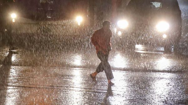 Karnataka Rains : ಮೈಸೂರು ಮತ್ತು ಚಾಮರಾಜನಗರದಲ್ಲಿ ಬೇಸರದೊಂದಿಗೆ ಸಂತೋಷ ತಂದ ಮುಂಗಾರು ಪೂರ್ವ ಮಳೆ