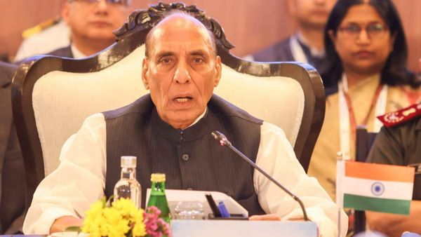 ಮಾನವೀಯತೆ ಹೆಸರಲ್ಲಿ ನಾವು ರಾಜಕೀಯ ಮಾಡುತ್ತೇವೆ- ರಾಜನಾಥ್ ಸಿಂಗ್