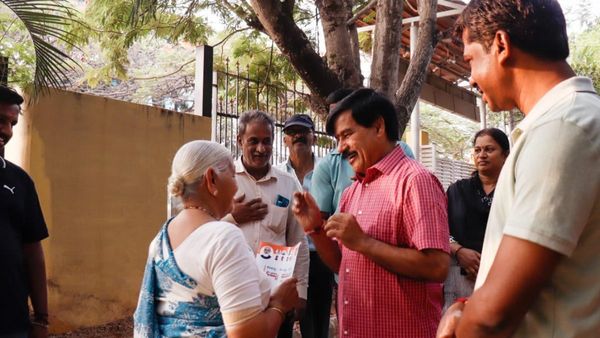 ಕೃಷ್ಣರಾಜ ಕ್ಷೇತ್ರದಲ್ಲಿ ಬಿಜೆಪಿ ಅಭ್ಯರ್ಥಿ ಶ್ರೀವತ್ಸ ಪರ ಎಸ್.ಎ.ರಾಮದಾಸ್ ಪ್ರಚಾರ