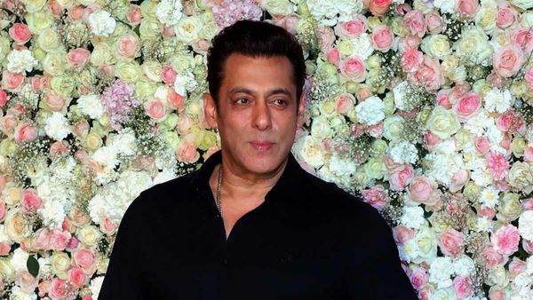 'ನನ್ನ ಸುತ್ತ ಹಲವು ಬಂದೂಕುಗಗಳಿವೆ': ಜೀವ ಬೆದರಿಕೆ ಪತ್ರಗಳ ಬಗ್ಗೆ ಮೌನ ಮುರಿದ ಸಲ್ಮಾನ್ ಖಾನ್