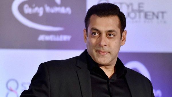 ಸಲ್ಲುಗೆ ಬಂತು ಮತ್ತೊಂದು ಬೆದರಿಕೆ ಕರೆ: ಬುಲೆಟ್ ಫ್ರೂಫ್ ಕಾರು ಖರೀದಿಸಿದ್ರೂ ಭಯ ನಿಂತಿಲ್ಲ