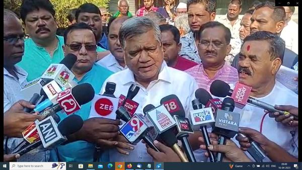 ಶಾಸಕ ಸ್ಥಾನ ಹಾಗೂ ಬಿಜೆಪಿಗೆ ರಾಜೀನಾಮೆ ನೀಡಲು ಶಿರಸಿಗೆ ಹೊರಡಲು ಸಿದ್ಧರಾದ ಜಗದೀಶ್ ಶೆಟ್ಟರ್