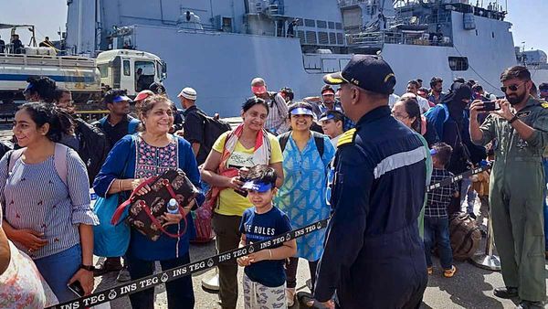 ಸುಡಾನ್ ನೆಲದಿಂದ 1,954 ಭಾರತೀಯರು ತಾಯ್ನಾಡಿಗೆ!