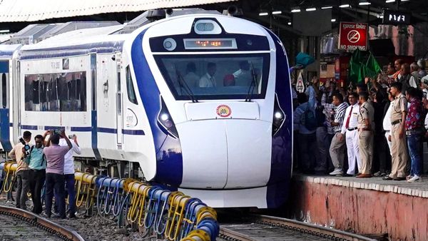 ಏ.26ರಿಂದ ಕಾಸರಗೋಡು ತನಕ ವಂದೇ ಭಾರತ್ ರೈಲು, ಶೀಘ್ರವೇ ಮಂಗಳೂರಿಗೆ