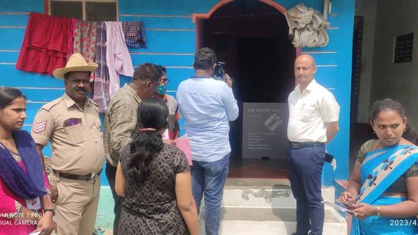 ಮನೆಯಿಂದಲೇ ಮತದಾನ: ಚಾಮರಾಜನಗರದಲ್ಲಿ ಹಕ್ಕು ಚಲಾಯಿಸಿದ 313 ಮಂದಿ