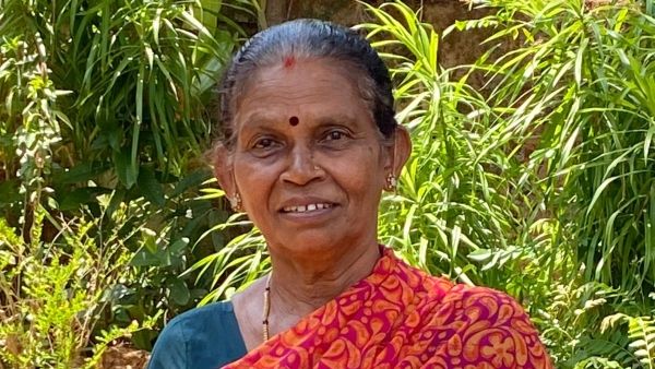 ಭೀಕರ ರೈಲು ಅಪಘಾತ ತಡೆದ ವೃದ್ಧೆ: ರೈಲ್ವೆ ಇಲಾಖೆಯಿಂದ ಭಾರೀ ಮೆಚ್ಚುಗೆ