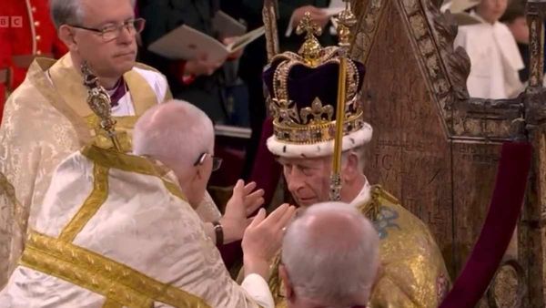 King Charles III: ಬ್ರಿಟನ್‌ನ ನೂತನ ರಾಜನಾದ 3ನೇ ಕಿಂಗ್ ಚಾರ್ಲ್ಸ್; ಹೇಗಿತ್ತು ಪಟ್ಟಾಭಿಷೇಕ?