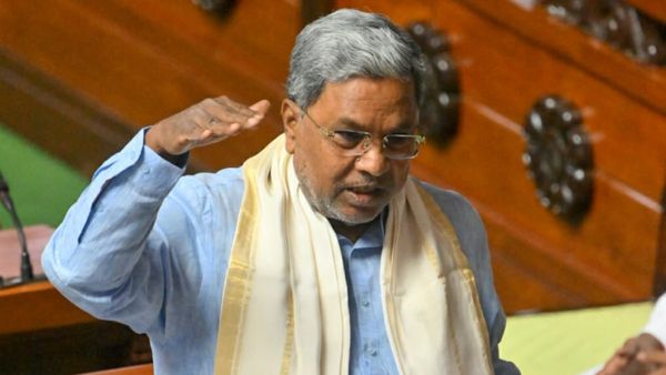 ವಿಧಾನಸಭೆಯಲ್ಲಿ ಸಿದ್ದರಾಮಯ್ಯ, ಬೊಮ್ಮಾಯಿ ನಡುವೆ ಕಾಲೆಳೆದಾಟ