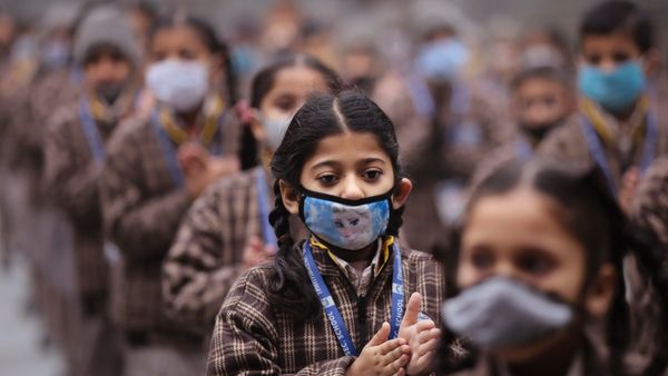 ಚೀನಾದಲ್ಲಿ ಕೋವಿಡ್ ರೂಪಾಂತರದ ಹೊಸ ಅಲೆ: ವಾರಕ್ಕೆ 65 ಮಿಲಿಯನ್ ಪ್ರಕರಣ ಸಾಧ್ಯತೆ!