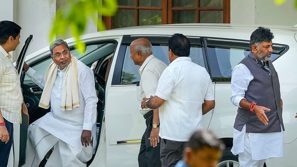 ಸಿದ್ದರಾಮಯ್ಯ ಪ್ರಮಾಣವಚನ ಕಾರ್ಯಕ್ರಮಕ್ಕೆ ಯಾರಿಗೆಲ್ಲಾ ಆಹ್ವಾನ ನೀಡಿಲ್ಲ ಗೊತ್ತಾ?