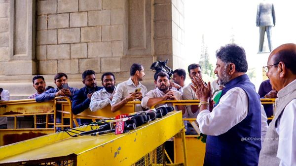 ಲೋಕಸಭೆ ಚುನಾವಣೆಯೇ ಕಾಂಗ್ರೆಸ್ ಟಾರ್ಗೆಟ್‌:ಡಿಕೆಶಿ ಪಟ್ಟಿಯಲ್ಲಿ ಅಚ್ಚರಿಯ ಹೆಸರುಗಳು- ಯಾರೆಗೆಲ್ಲಾ ಸಚಿವ ಸ್ಥಾನ? ಇಲ್ಲಿ ತಿಳಿಯಿರಿ