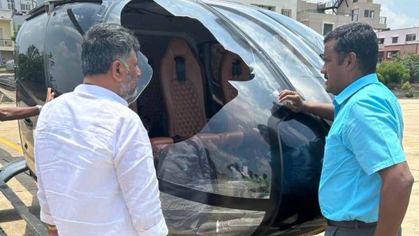 DK Shivakumar Chopper: ಡಿಕೆಶಿ ಪ್ರಯಾಣಿಸುತ್ತಿದ್ದ ಹೆಲಿಕ್ಯಾಪ್ಟರ್‌ಗೆ ರಣಹದ್ದು ಡಿಕ್ಕಿ