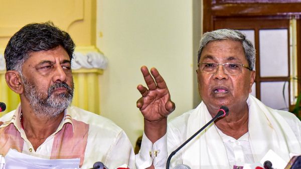 ಮುಖ್ಯಮಂತ್ರಿ, ಸಚಿವ ಸಂಪುಟ ಆಯ್ತು; ಇದೀಗ ಖಾತೆ ಹಂಚಿಕೆ ಪೈಪೋಟಿ ಶುರು