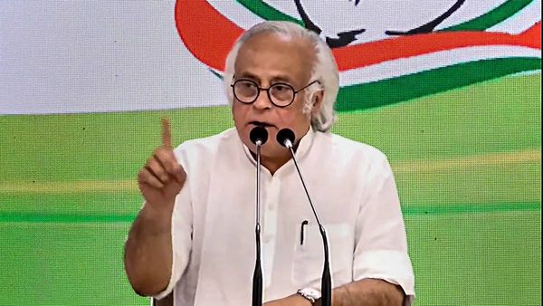 ಎಲ್‌ಐಸಿ ಷೇರು ಕುಸಿತಕ್ಕೆ ಮೋದಾನಿ ಕಾರಣ: ಜೈರಾಮ್‌ ರಮೇಶ್‌