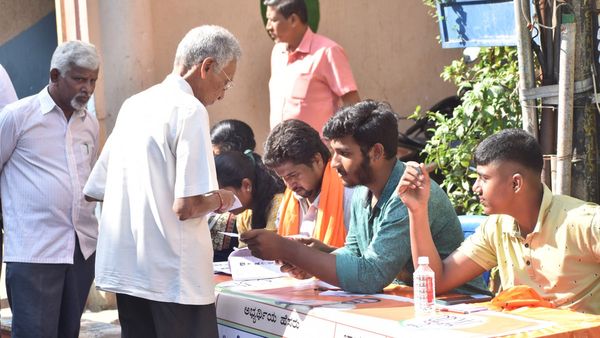 Karnataka Election 2023 Polling Live: 224 ಕ್ಷೇತ್ರಗಳಲ್ಲಿ ಮತದಾನದ ಅವಧಿ ಅಂತ್ಯ