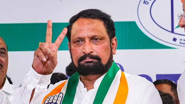 ಅಥಣಿಯಲ್ಲಿ ಲಕ್ಷ್ಮಣ ಸವದಿ ಭರ್ಜರಿ ಗೆಲುವು... ಜಾರಕಿಹೊಳಿಗೆ ಮುಖಭಂಗ